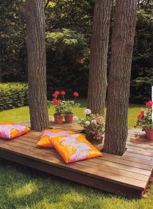 Affordable Backyard DIY Projects to
Transform Your Outdoor Space