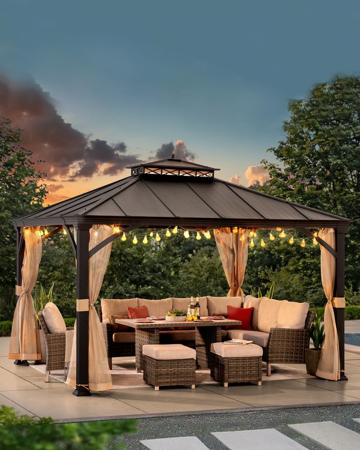 Beautiful Backyard Gazebo Ideas to
Elevate Your Outdoor Space