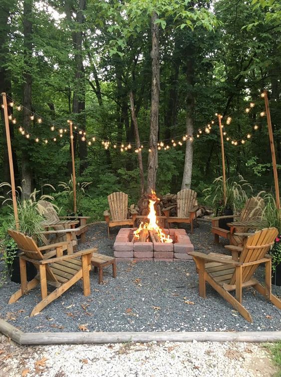 Cozy and Creative Backyard Fire Pit Ideas
for Outdoor Living