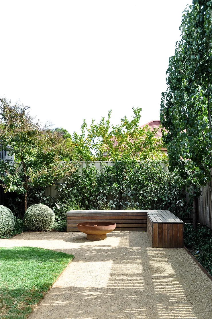 Creative Ideas for Transforming Your
Backyard with Landscaping