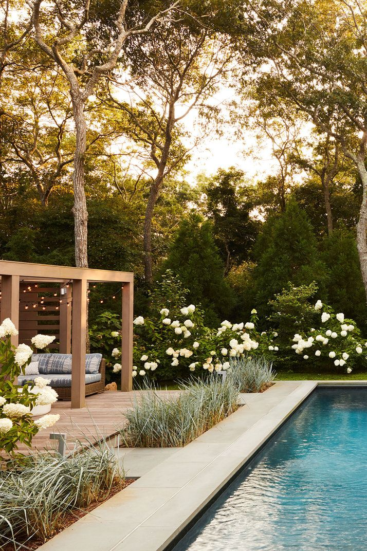 Stunning Backyard Design Ideas Featuring
a Pool for Your Outdoor Oasis