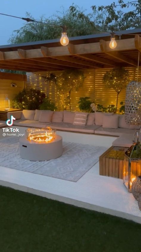 Stunning Backyard Patio Designs to
Transform Your Outdoor Space