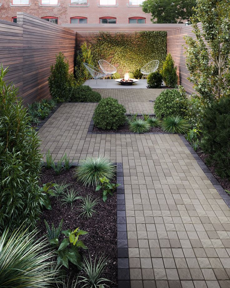 Stunning Small Backyard Landscaping Ideas
to Transform Your Outdoor Space