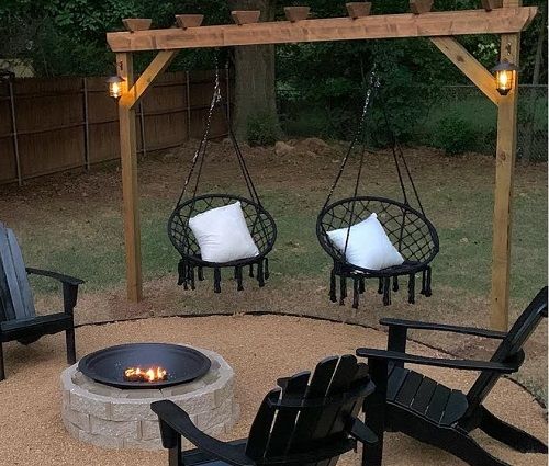 Stylish Backyard Fire Pit Designs to
Transform Your Outdoor Space