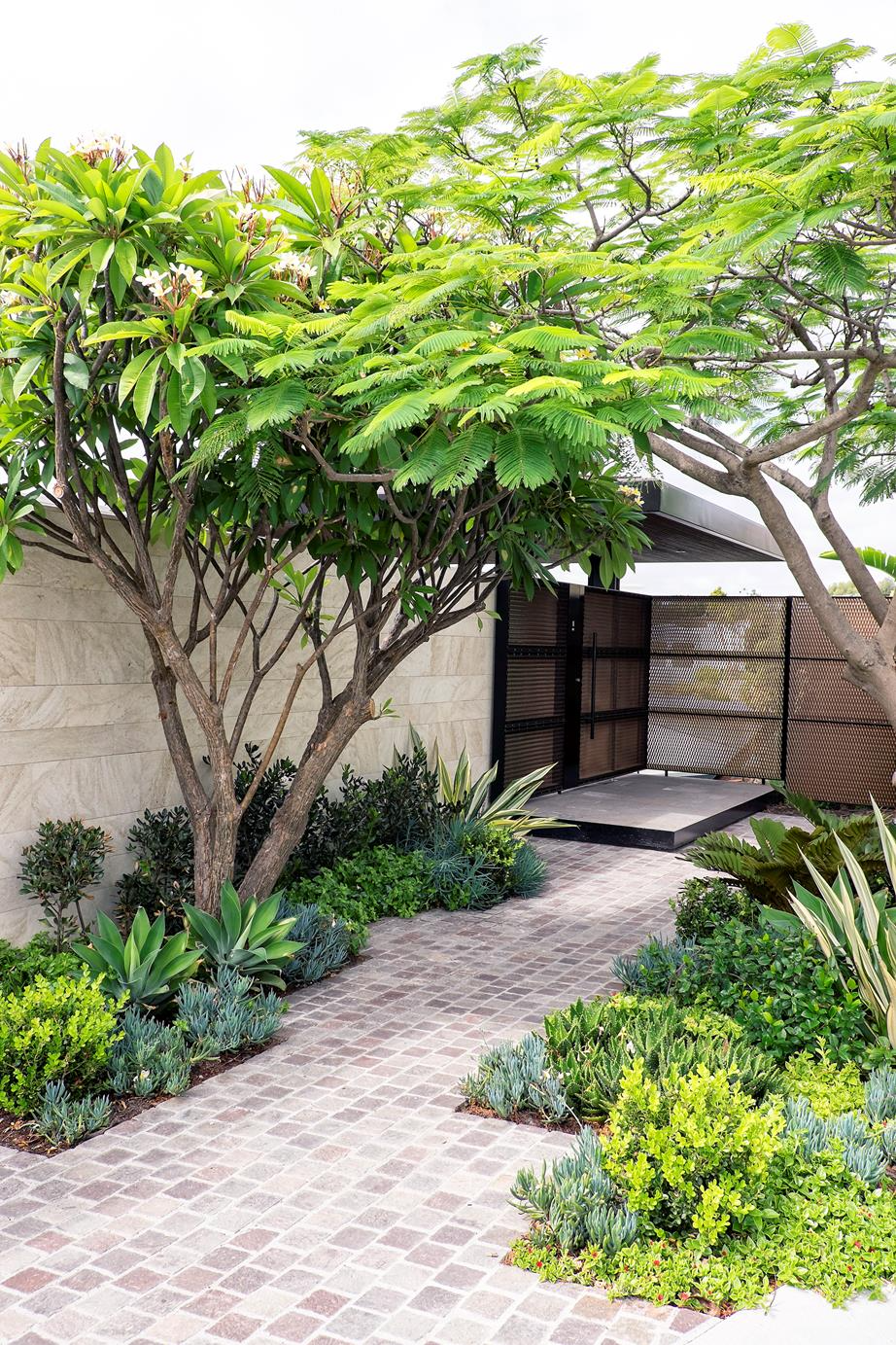 Urban Backyard Design Ideas to Transform
Your Outdoor Space