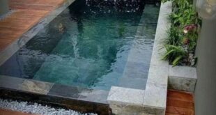 small backyard pools