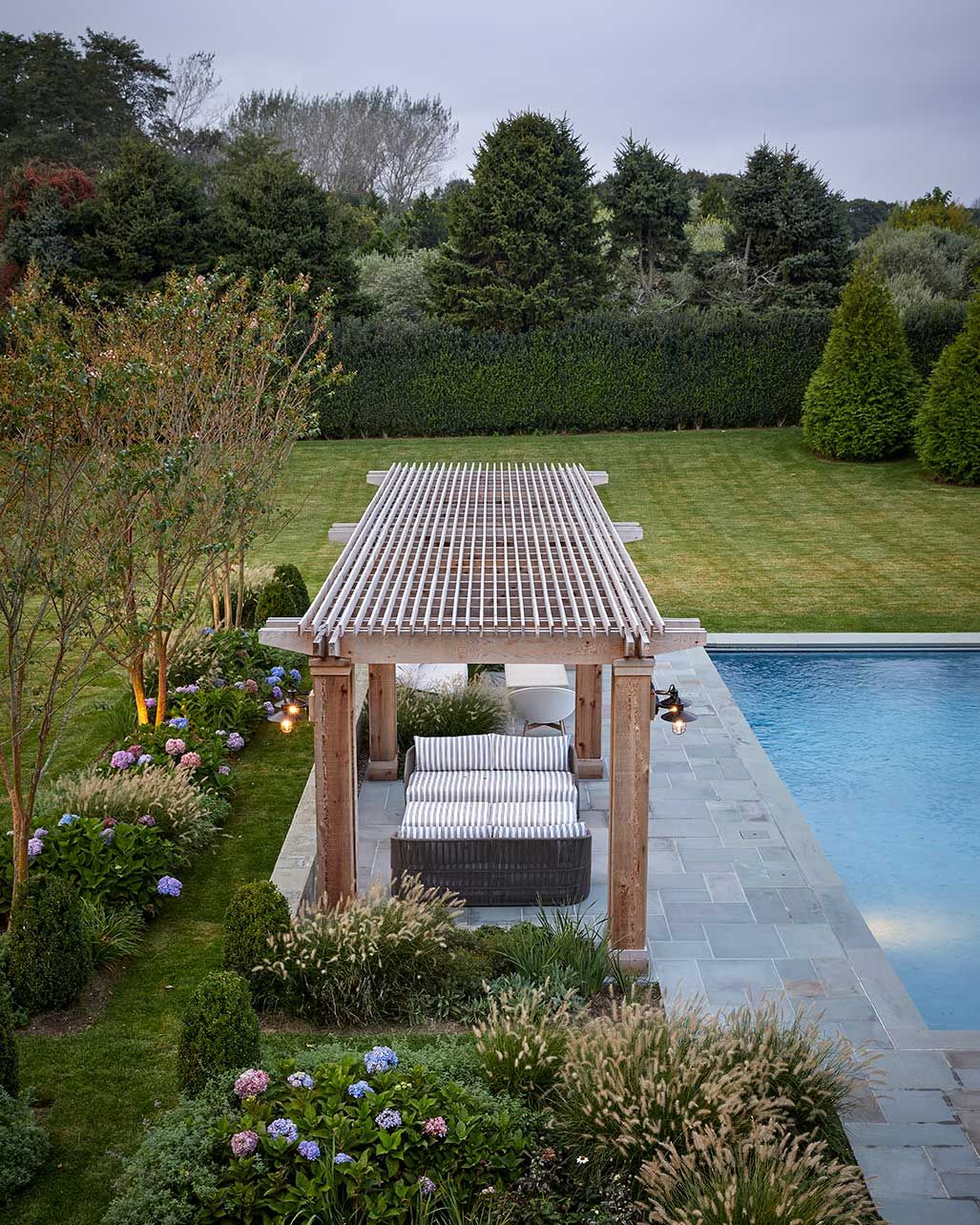 Transform Your Country House Backyard  with These Stunning Design Ideas