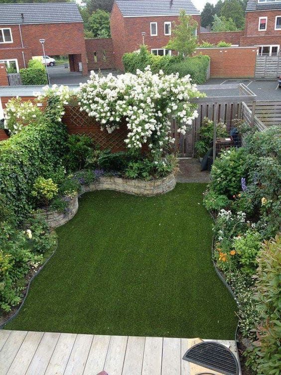 Maximizing Space: Small Yard Backyard
Design Ideas