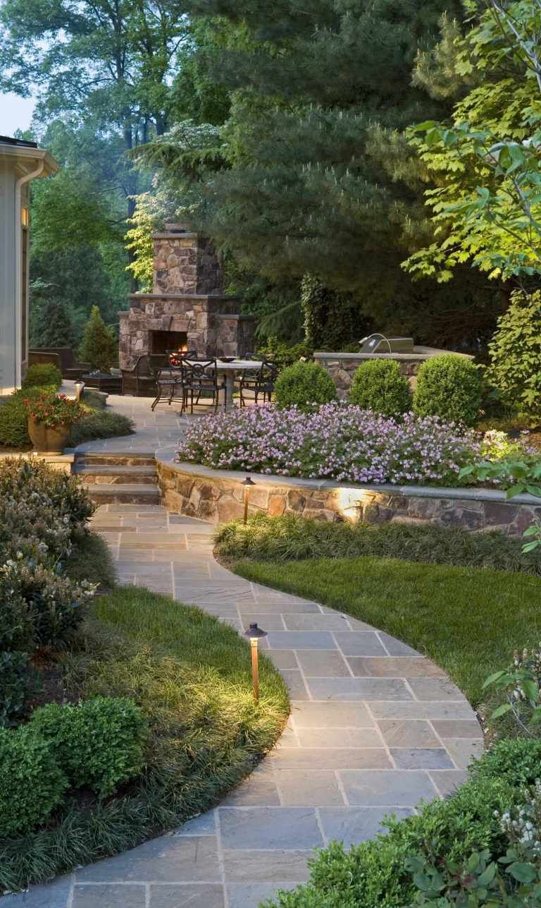 Transform Your Outdoor Space with a
Stunning Backyard Design Retaining Wall