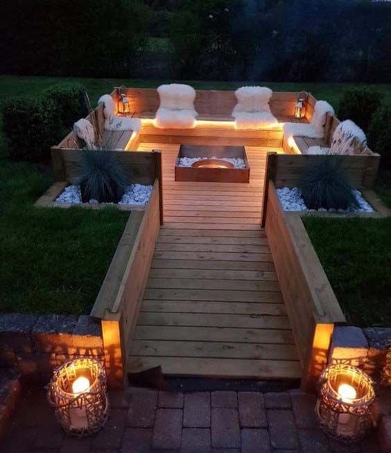 Transform Your Backyard with a Stylish
Fire Pit Design