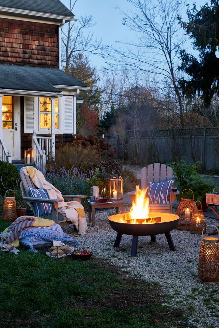 5 Cozy and Creative Fire Pit Backyard
Ideas to Transform Your Outdoor Space