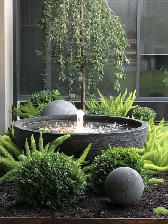 5 Creative Ideas for Transforming Your
Backyard into a Stunning Outdoor Oasis