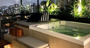 backyard design jacuzzi