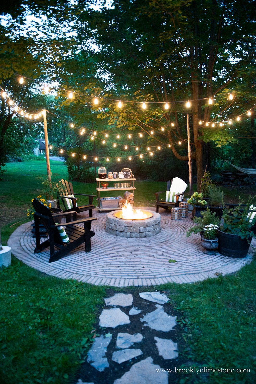 Country Charm: Stunning Backyard Designs
to Transform Your Outdoor Space