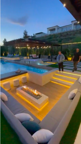 Creating a Cozy Oasis: Backyard Design
Ideas with Hot Tub and Fire Pit