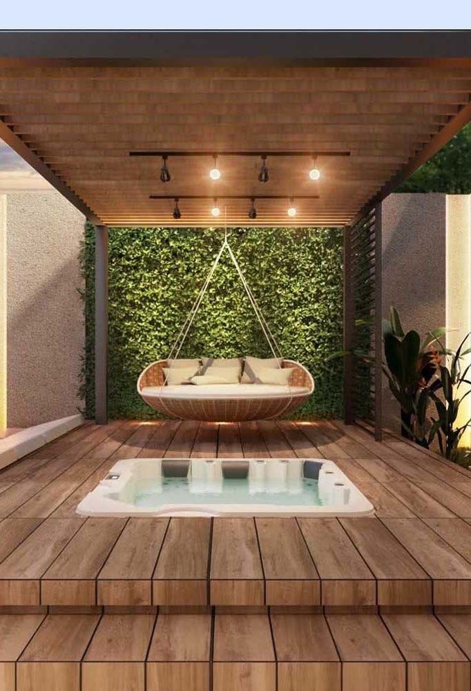 Creating a Luxurious Oasis: How to Design
the Perfect Backyard with a Jacuzzi