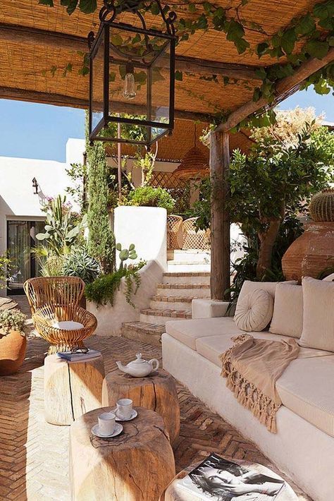 Creating a Serene and Inviting Backyard
Oasis: Design Ideas for Ultimate Relaxation