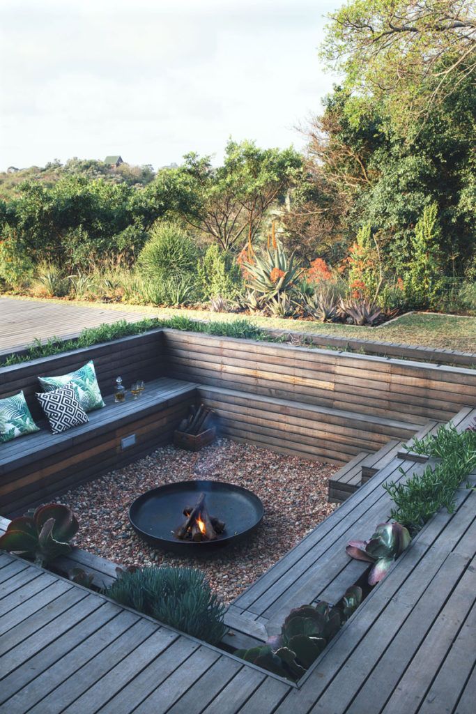 Creating a Stunning Outdoor Oasis:
Backyard Design Ideas with a Deck