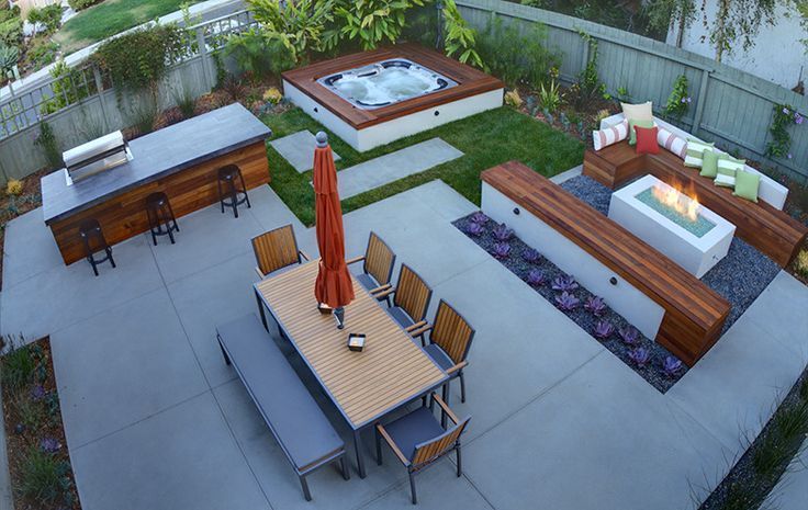 Creating the Ultimate Outdoor Oasis:
Backyard Design Tips for Adding a Hot Tub and Fire Pit