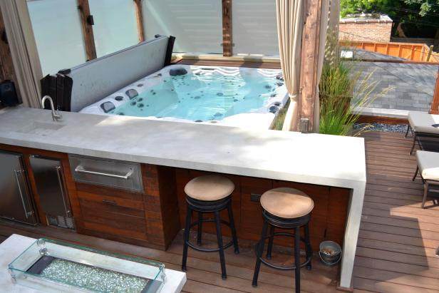 Creating the Ultimate Outdoor Oasis:
Stunning Backyard Designs with Hot Tubs