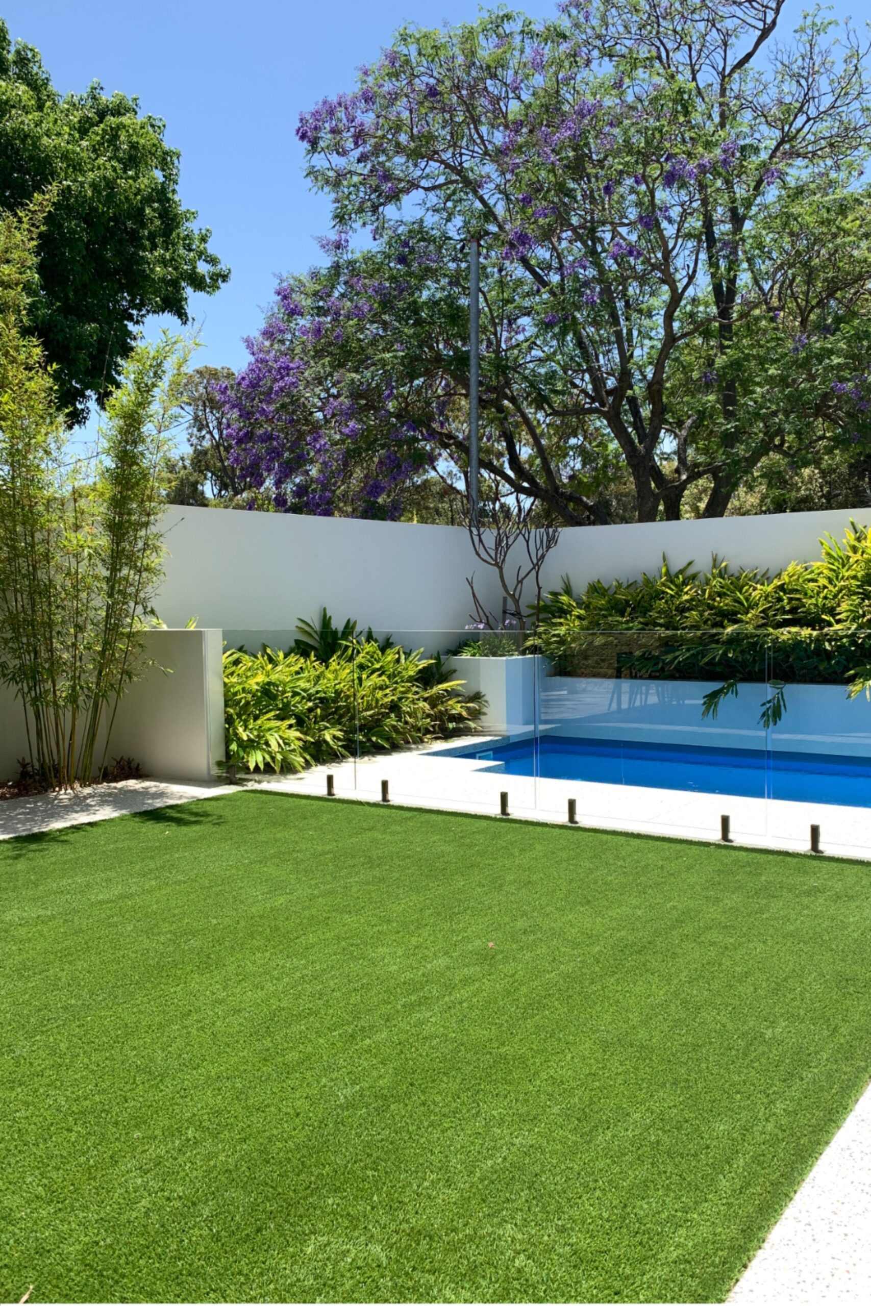 Easy Ways to Beautify Your Backyard with
Simple Landscaping Ideas