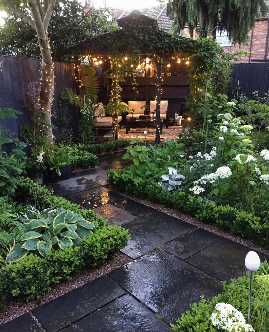 Embrace Nostalgia with a Vintage Backyard
Design