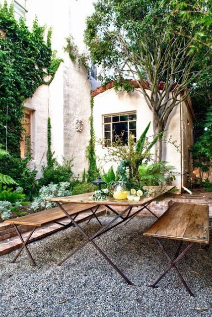 Embracing Nostalgia: Reviving Vintage
Charm in Backyard Design