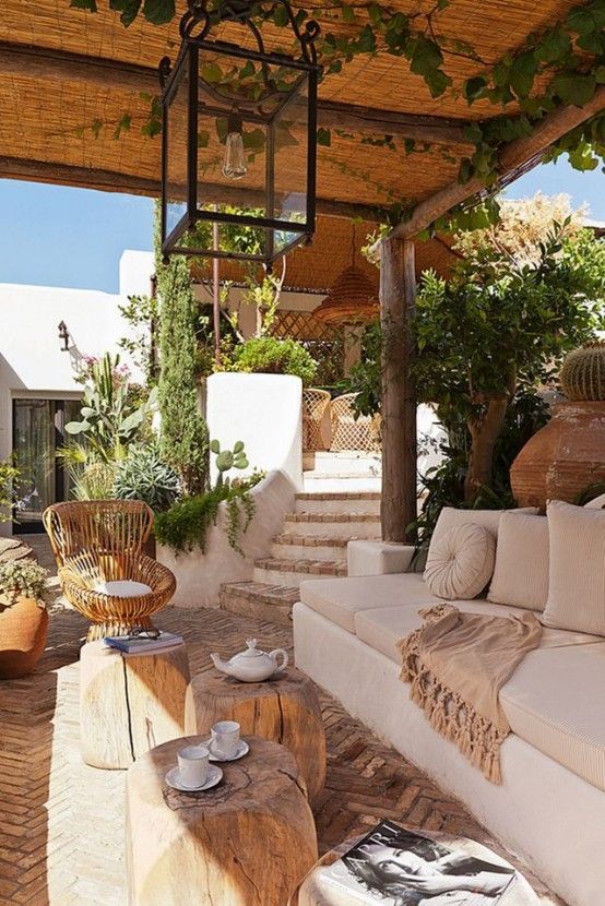 Embracing Timeless Elegance: Traditional
Backyard Designs for a Classic Outdoor Space