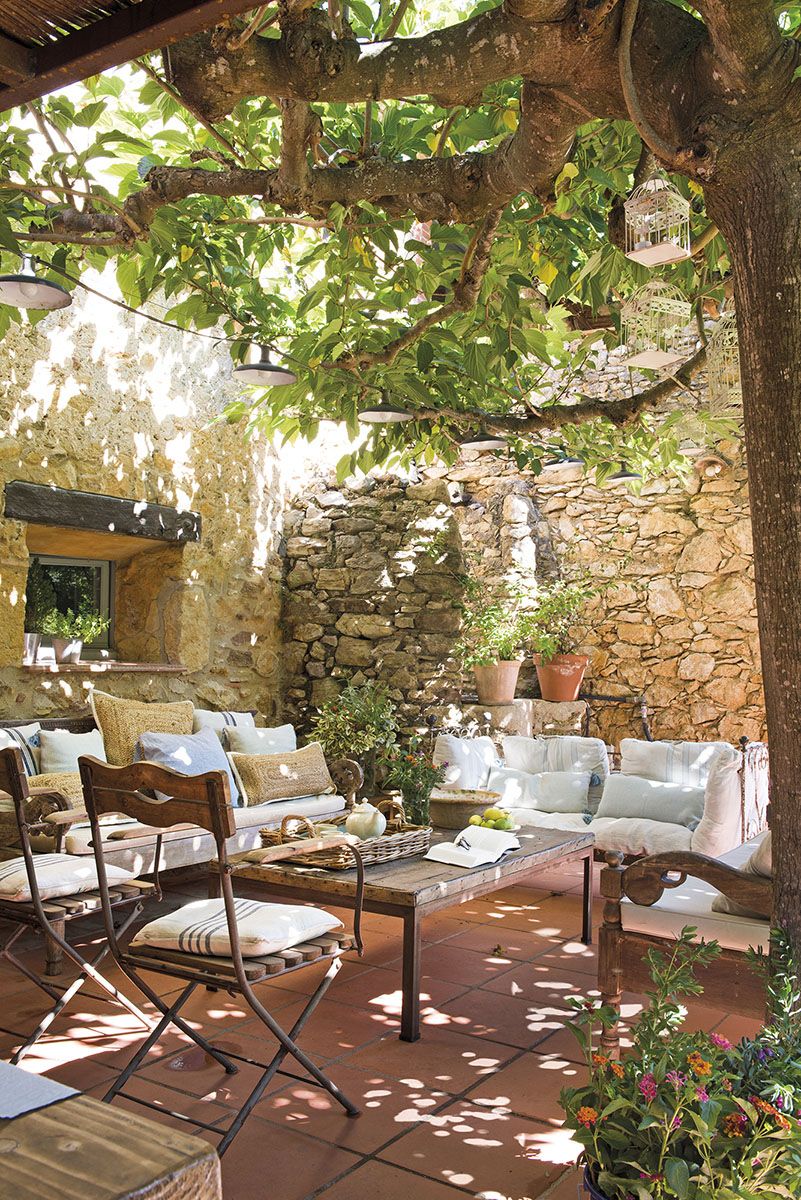 Exploring the Timeless Elegance of
European Backyard Design