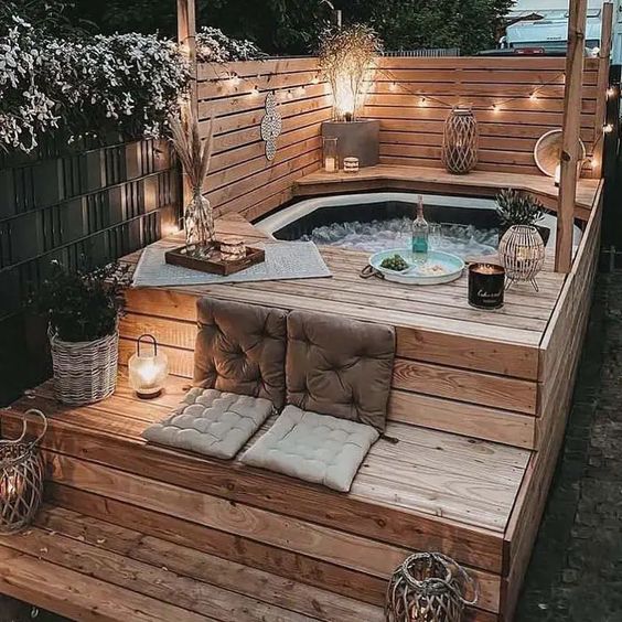 Transform Your Backyard with These Hot
Tub Ideas