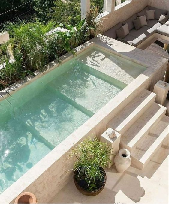 Making a Splash: The Benefits of Small
Backyard Pools