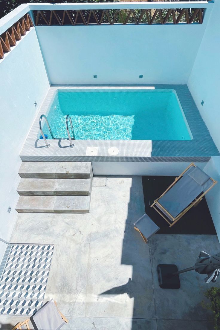 Maximizing Space: How to Design a Stylish
Small Pool for Your Backyard