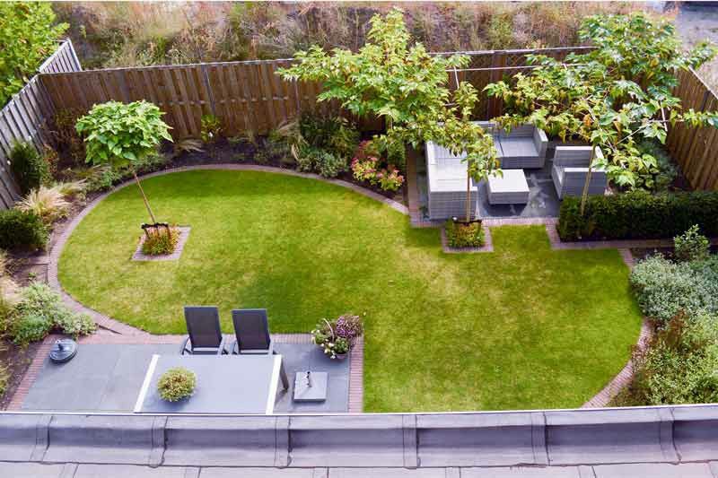 Maximizing Space: The Art of Backyard
Design with a Rectangle Layout