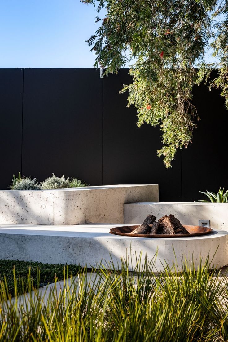 Modernizing Your Outdoor Space:
Contemporary Backyard Design Ideas