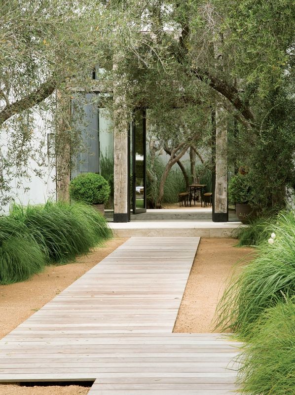 Paving the Way: 5 Stunning Backyard
Designs with Pavers