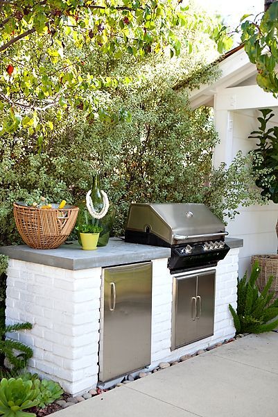 Revamp Your Outdoor Space with These
Stylish Backyard Grill Designs