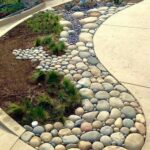 backyard design rocks