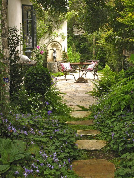 Rustic Charm: Country Backyard Design
Ideas to Transform Your Outdoor Space