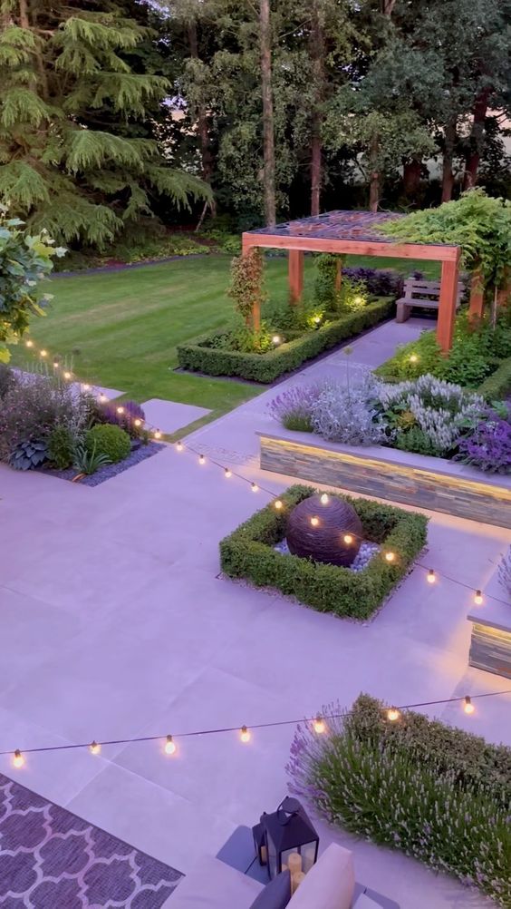 Stunning Backyard Landscaping Designs to
Transform Your Outdoor Space