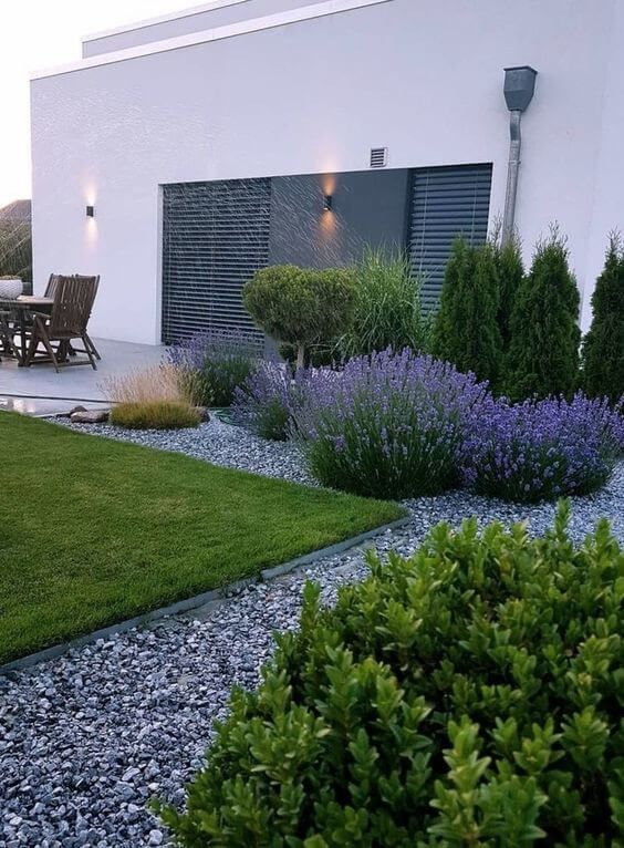 The Art of Modern Backyard Landscaping:
Creating Your Own Outdoor Oasis