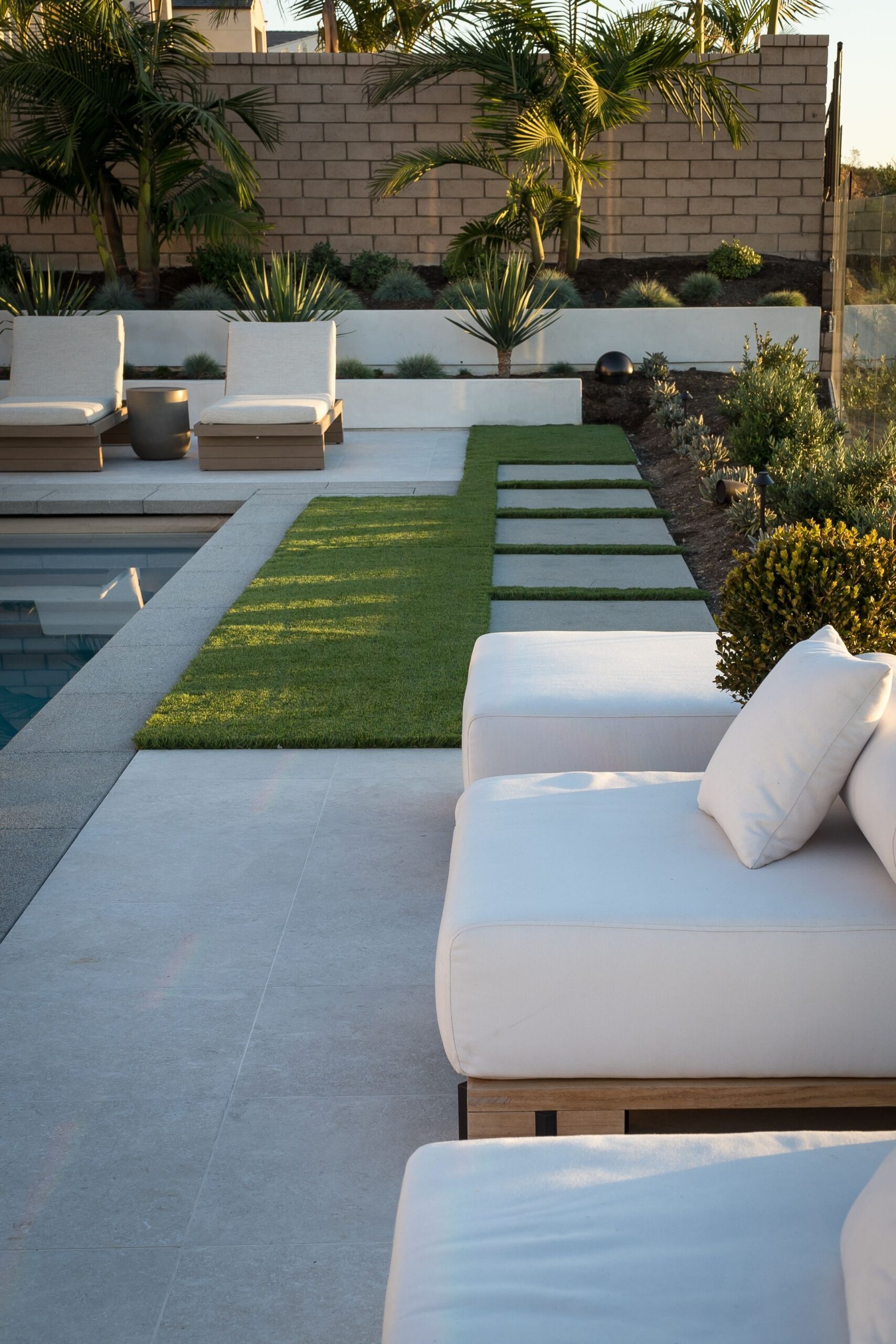 The Timeless Appeal of Classic Backyard
Design: Creating Your Outdoor Oasis