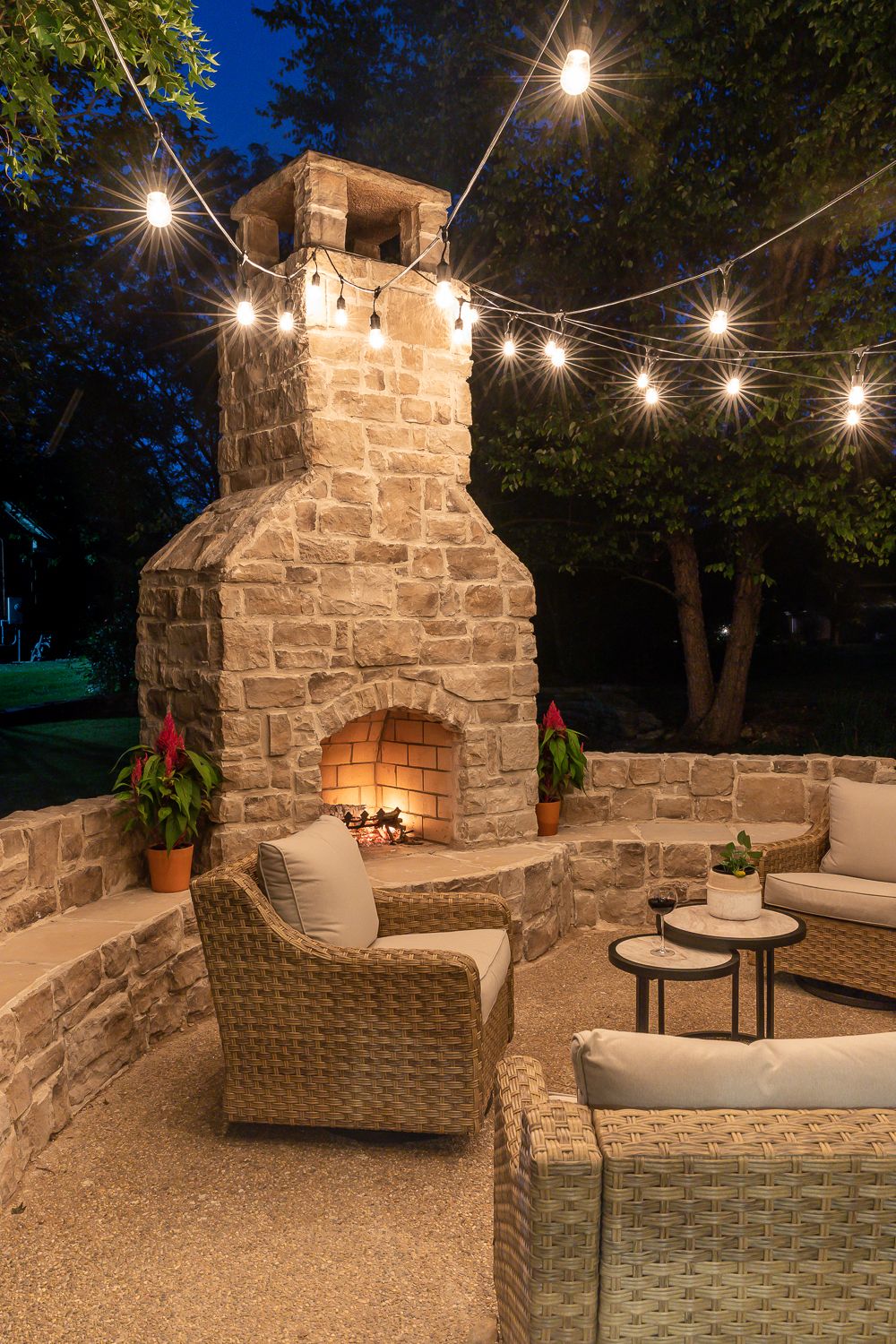 The Ultimate Guide to Creating a Cozy
Backyard Oasis with a Fireplace Design