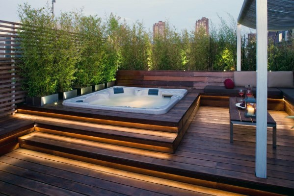 Transform Your Backyard Oasis with a
Stunning Jacuzzi Design