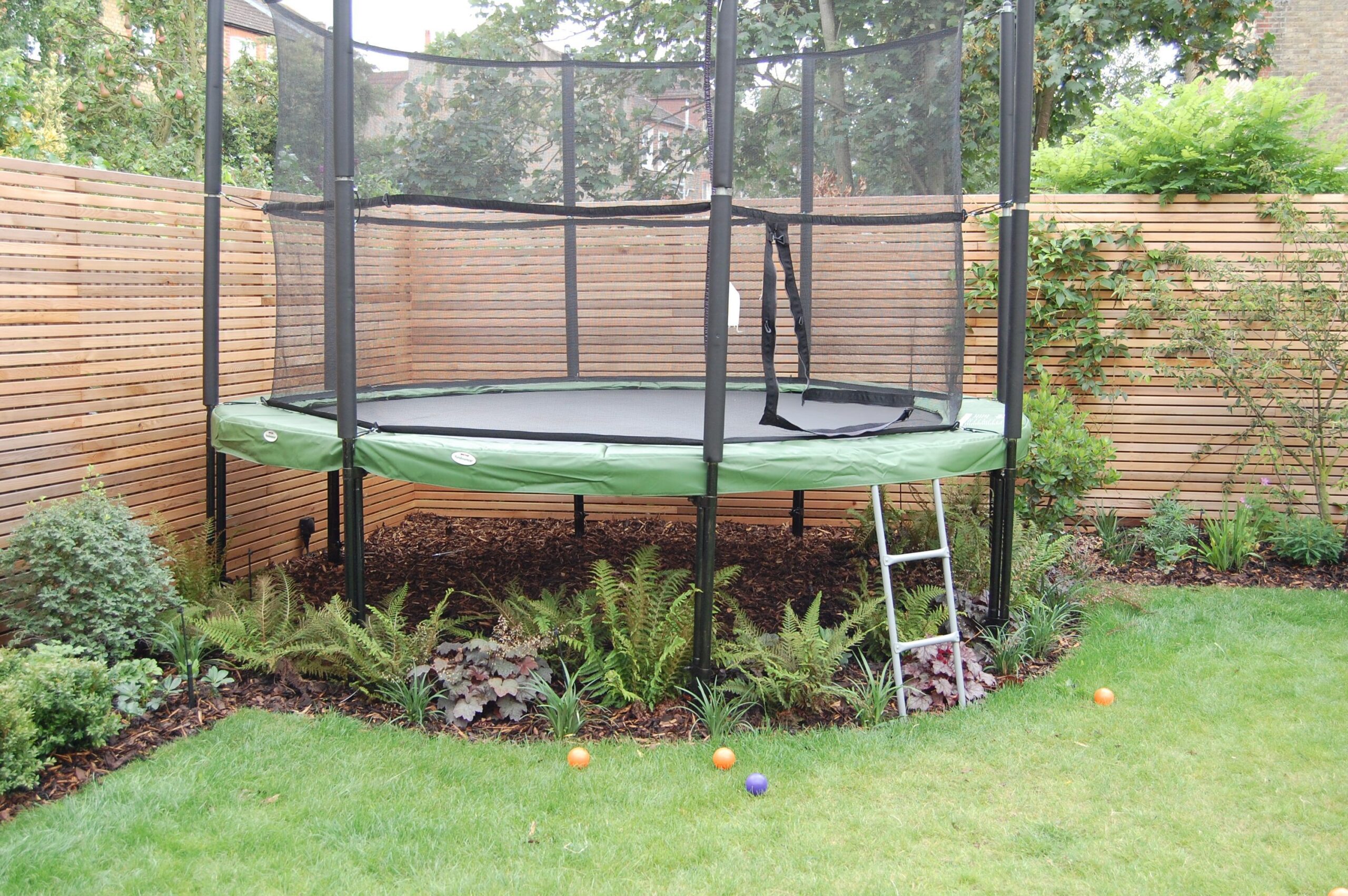 Transform Your Backyard with a Stylish
and Fun Trampoline Design