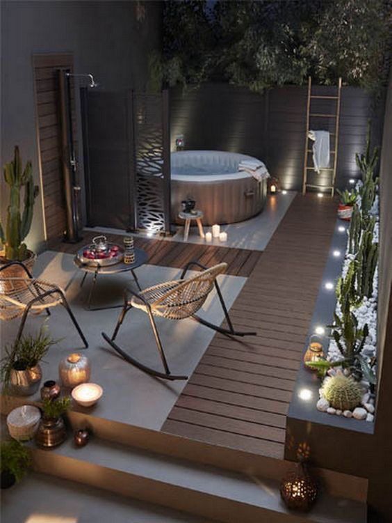 Transform Your Outdoor Oasis: Stylish
Backyard Design Ideas Featuring a Jacuzzi