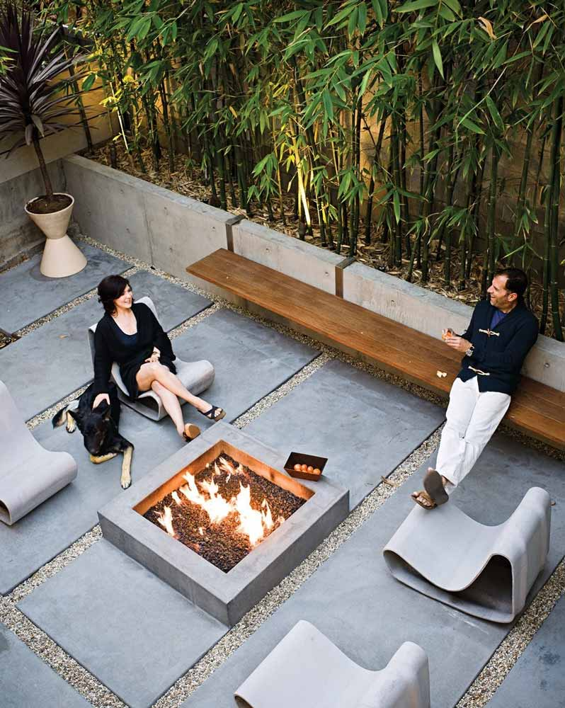 Transform Your Outdoor Oasis with a
Stunning Backyard Design Fireplace