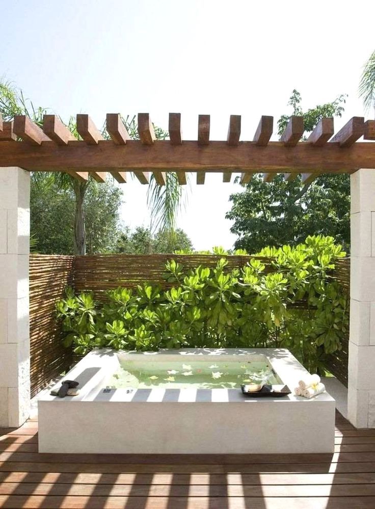 Transform Your Outdoor Space: Backyard
Design Ideas with a Jacuzzi