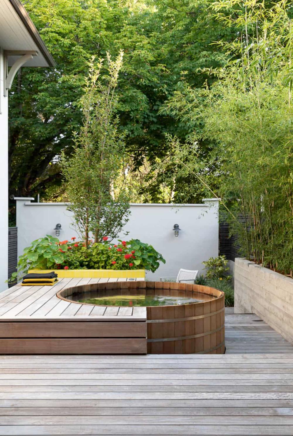 Transform Your Outdoor Space: Hot Tub
Ideas for a Relaxing Backyard Oasis