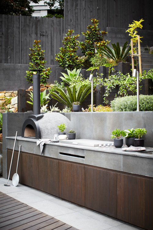 Transform Your Outdoor Space with These
Stylish Backyard Grill Designs