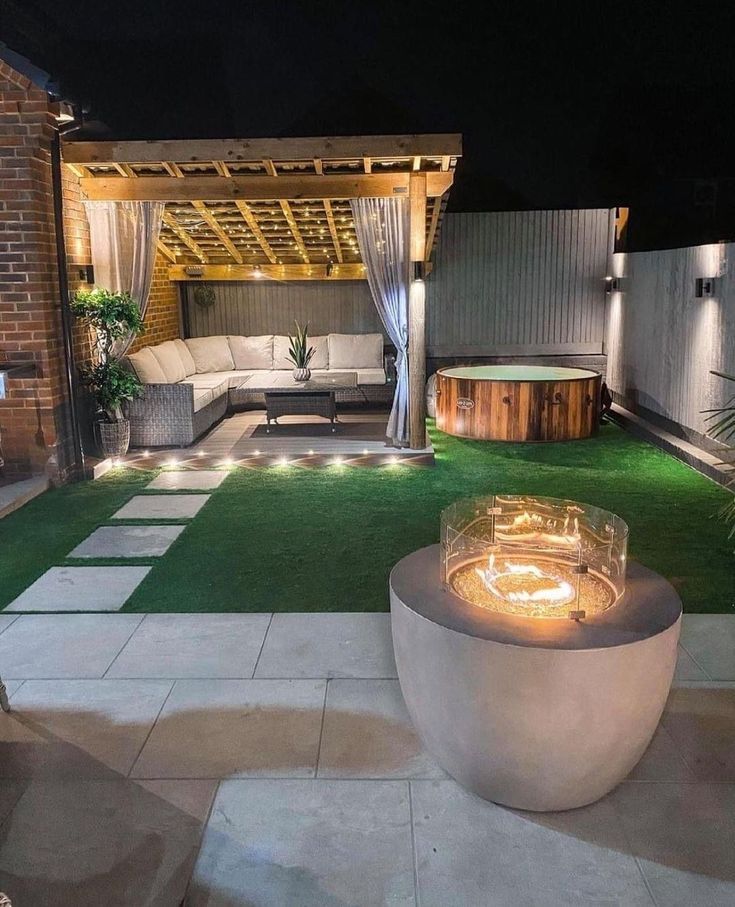 Transform Your Outdoor Space with a
Luxurious Backyard Jacuzzi Design